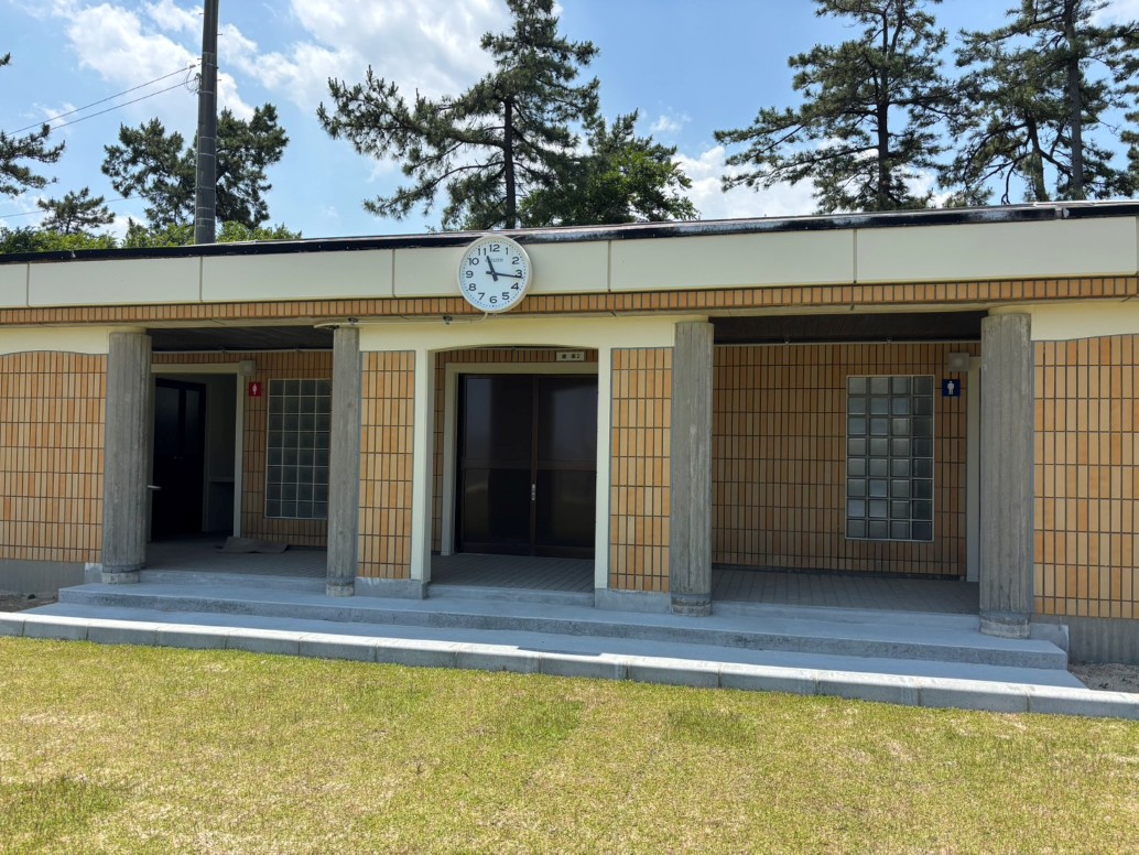 管理・トイレ棟